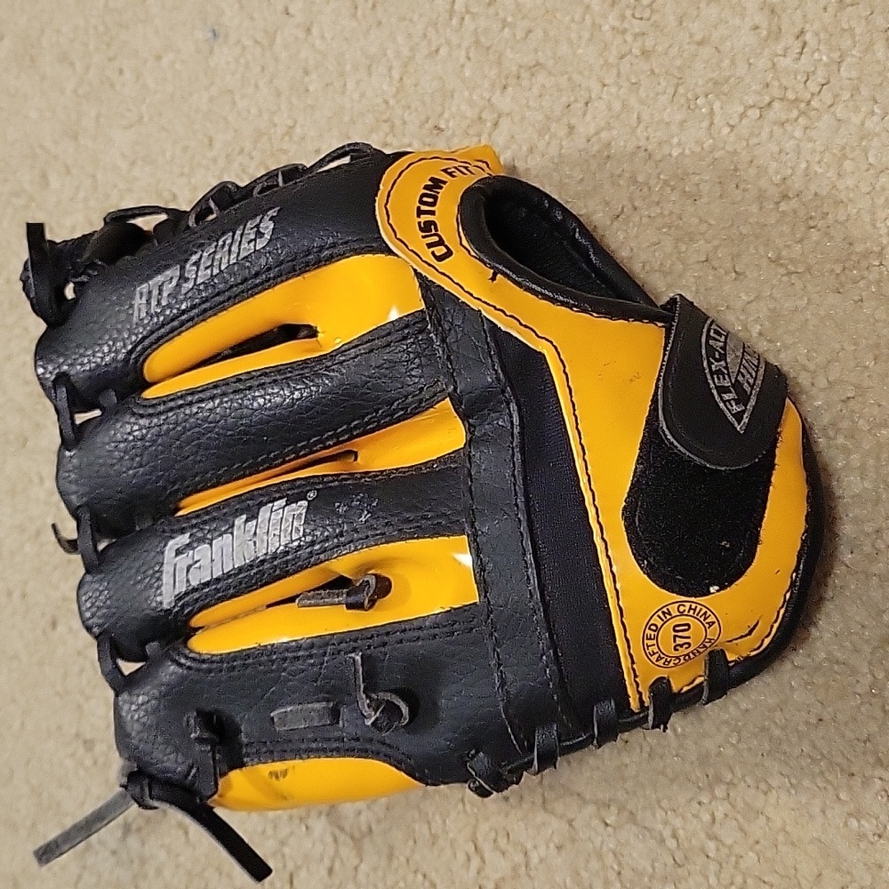 Kids Leather Baseball Glove - Picture 2 of 4